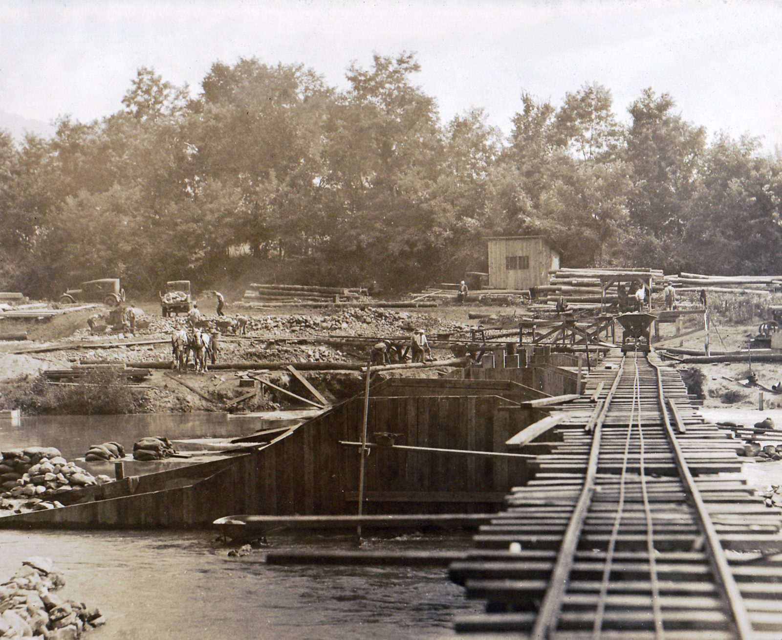 Dam construction, circa 1929